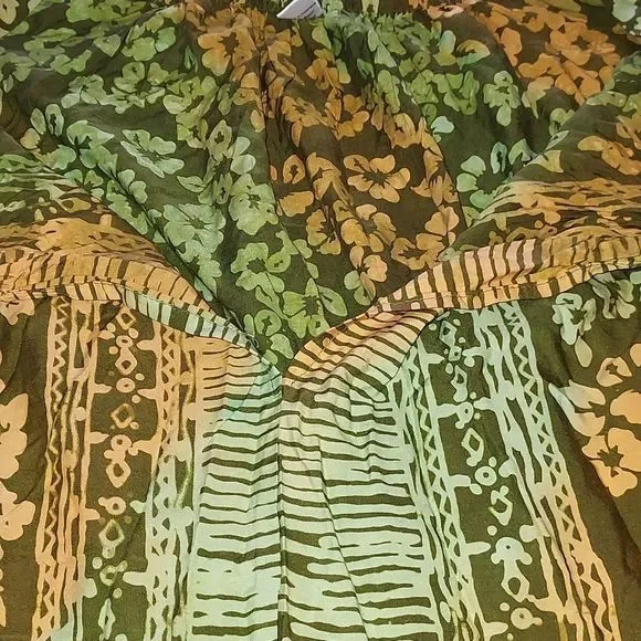 Tangerine Temple sarong - Picture 6 of 7